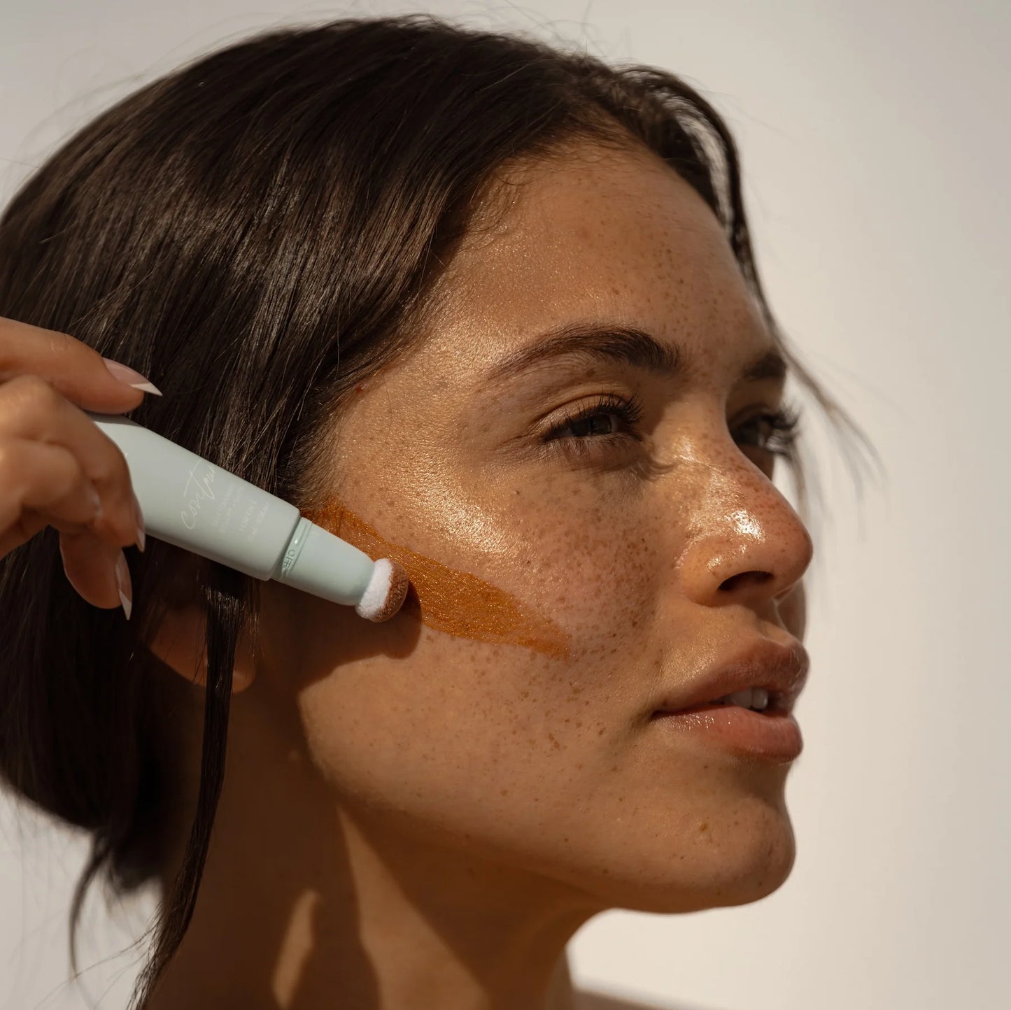 Dolce Glow | Contour Self-Tanning Sculpt + Glow - Hinterland Skin