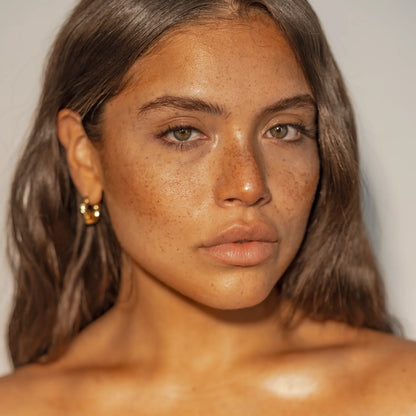 Dolce Glow | Contour Self-Tanning Sculpt + Glow - Hinterland Skin